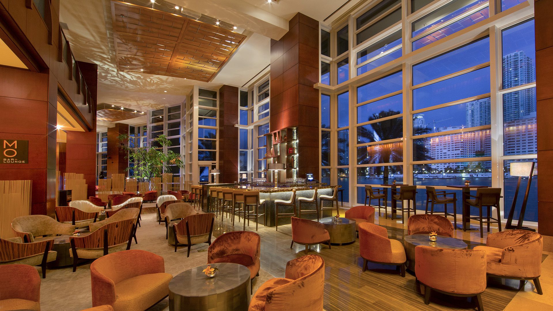 mo-bar-lounge-mandarin-oriental-005-1920x1080